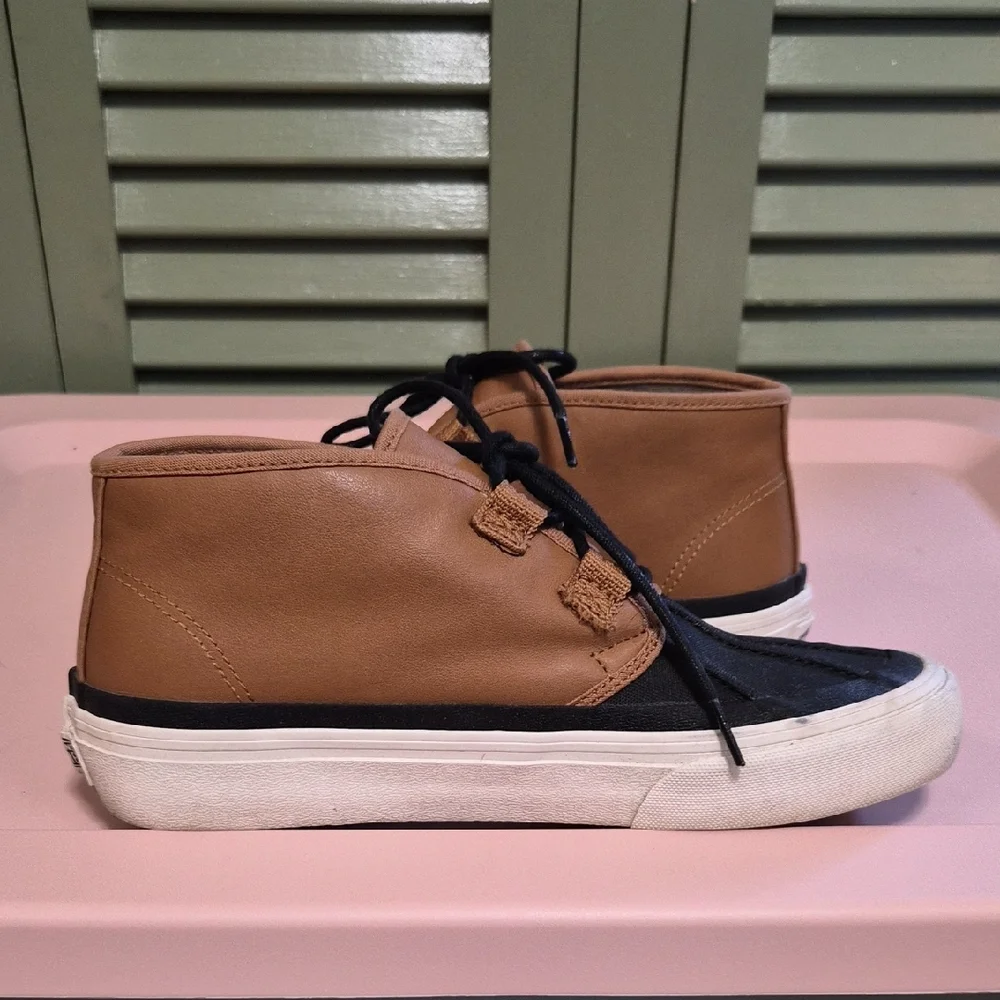 Vans Two-Tone Brown and Black Sneakers - Picture 8 of 10